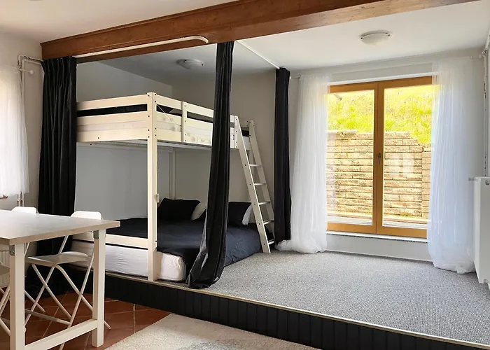 The Little Fern Daire